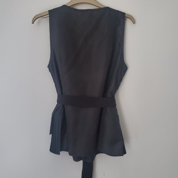 Artsy Black Pleated Ruffles Vest Blouse 2 in 1 Sleeveless Button Down Dark Fairy - Picture 4 of 6